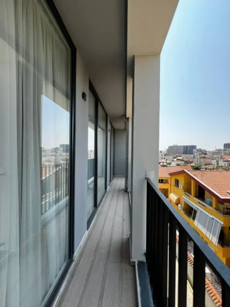 Tirane, shitet apartament 2+1+Ballkon Kati 3, 96 m² 240.000 € (GJIMNAZI PARTIZANI)
