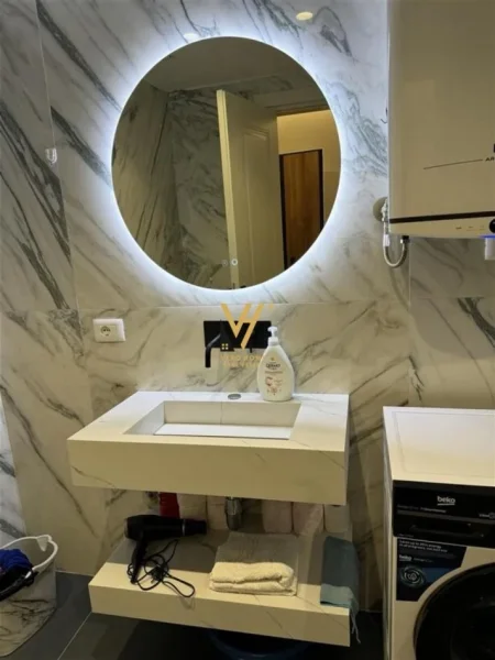 Vlore, shitet apartament 2+1+Ballkon Kati 8, 121 m² , 300.000 Euro (SKELA)