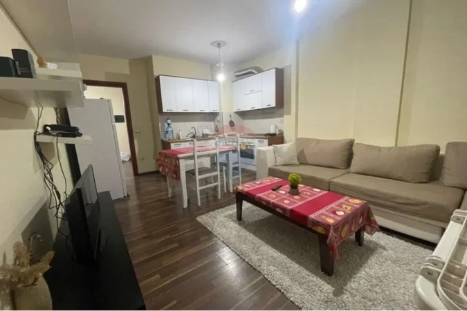 Tirane, jepet me qera apartament 1+1 , 60 m² 500 € 