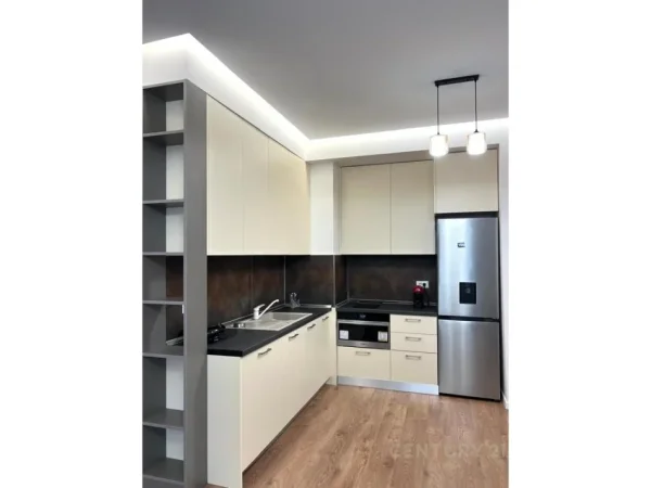 Tirane, jepet me qera apartament Kati 2, 98 m² 2.000 € (Rruga e Kosovareve)