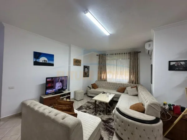 Tirane, shitet apartament 2+1 Kati 8, 107 m² 236.500 € (RRUGA RRESHIT PETRELA)