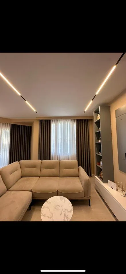 Tirane, jepet me qera apartament 2+1+Ballkon Kati 2, 117 m² 800 € (FUSHA E AVIACIONIT)