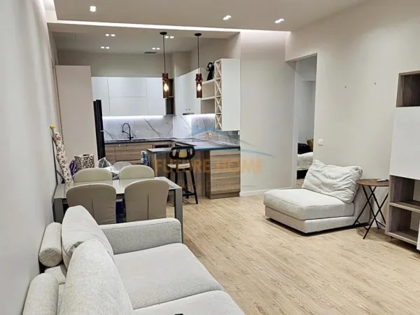 Tirane, shitet apartament 3+1 Kati 1, 117 m² 290.000 € (LIQENI I THATE)