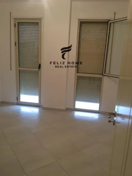 Tirane, jepet me qera apartament 2+1 Kati 3, 90 m² 650 € (DON BOSKO)