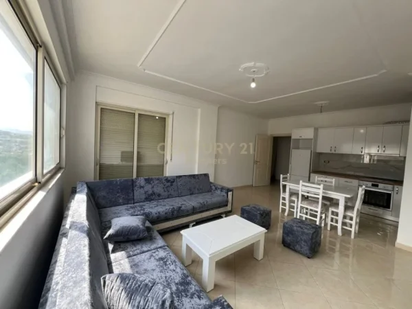 Tirane, jap me qera apartament 2+1+Ballkon Kati 3, 105 m² 350 € (Rruga e Dajtit)
