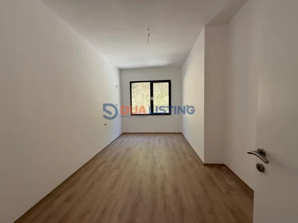 Tirane, shitet apartament 2+1+Ballkon Kati 6, 112 m² 156.800 € (Rruga e Elbasanit)