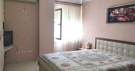 Tirane, jepet me qera apartament