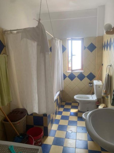Tirane, jepet me qera apartament 2+1+BLK Kati 7, 90 m² 35.000 Leke (Don Bosko)