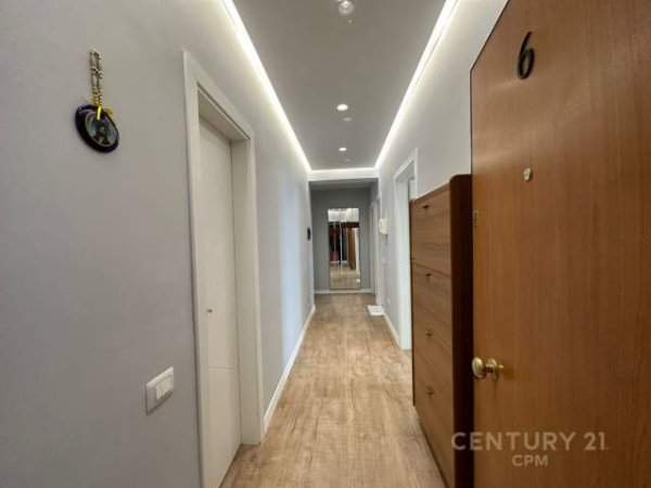 Tirane, shitet apartament 2+1+A Kati 3, 110 m² 250.000 Euro (Bulevardi Zhan Dark)