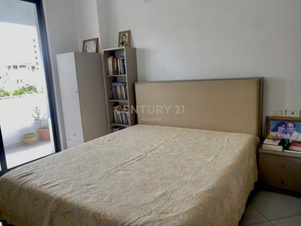 Tirane, shitet apartament 2+1+BLK Kati 1, 109.000 Euro (Unaza e re)