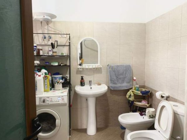 Tirane, shitet apartament 2+1+BLK Kati 1, 109.000 Euro (Unaza e re)