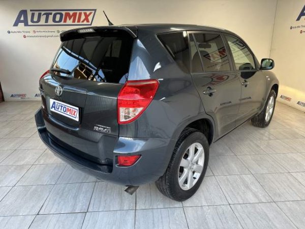 Tirane, shes makine Toyota RAV 4 Viti 2008, 7.200 Euro