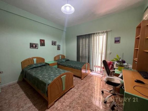 Tirane, shitet apartament 2+1+A+BLK Kati 2, 113 m² 180.000 Euro (Komuna e Parisit)