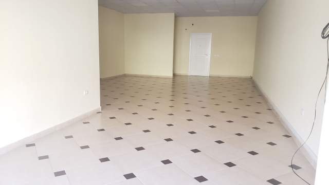 Durres, jepet me qera zyre Kati 2, 100 m² 500 Euro (Afer Gjykates, Durres)