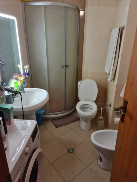 Tirane, shes apartament 1+1+BLK Kati 6, 74 m² 105.000 Euro (Kodra e Diellit)