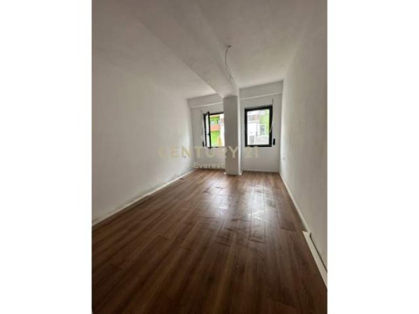 Tirane, shitet apartament 2+1+BLK Kati 2, 117 m² 165.000 Euro (Kodra e Diellit Residence)