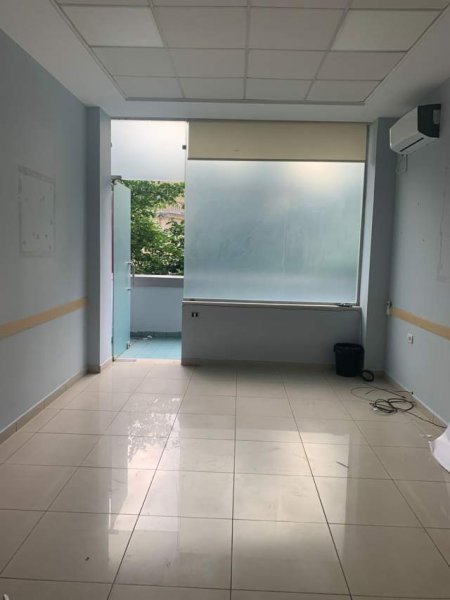 Tirane, shitet zyre Kati 2, 28 m² 56.400 Euro (Rruga e Dibres)