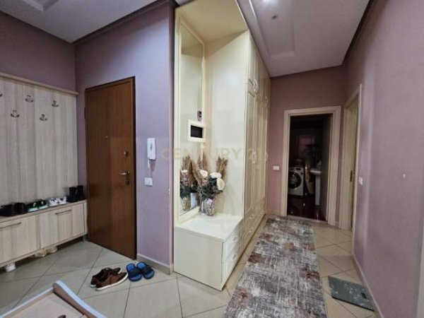 Tirane, shitet apartament 2+1+BLK Kati 11, 110 m² 125.000 Euro (Unaza e re)