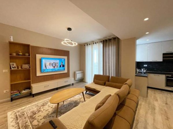 Tirane, jepet me qera apartament 2+1+BLK Kati 7, 100 m² 800 Euro (Ish Parku)