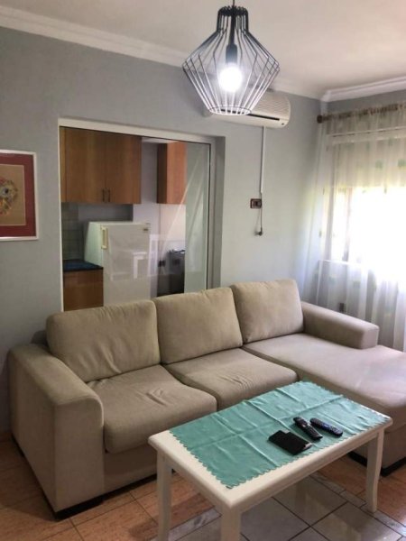 Tirane, shitet garsonier 1+1 Kati 5, 42 m² 65.000 Euro (Rruga Myslym Shyri)