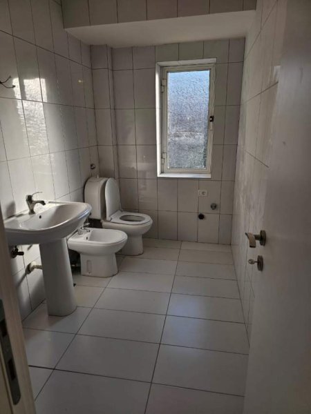 Tirane, shitet apartament 1+1 Kati 3, 54 m² 85.000 Euro (Rruga Haxhi Dalliu)