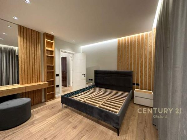 Tirane, jepet me qera apartament 2+1 Kati 2, 850 Euro