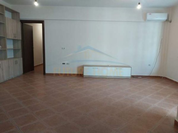 Tirane, shitet apartament 2+1+BLK Kati 3, 87 m² 89.000 Euro (Kthesa e Kamzes)