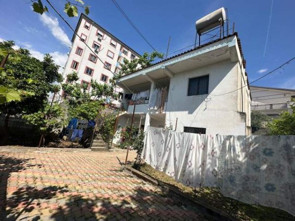 Tirane, shes Vile 2 Katshe Kati 2, 600 m² 20.300 Euro (Rruga Jordan Misja)