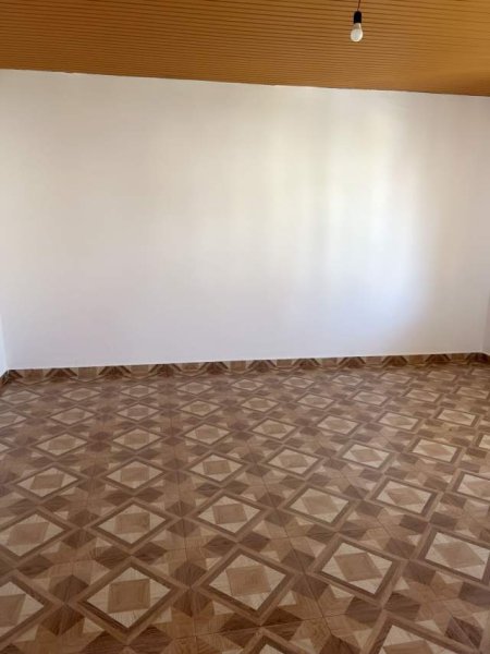 Tirane, jepet me qera apartament 90 m² 30.000 Leke