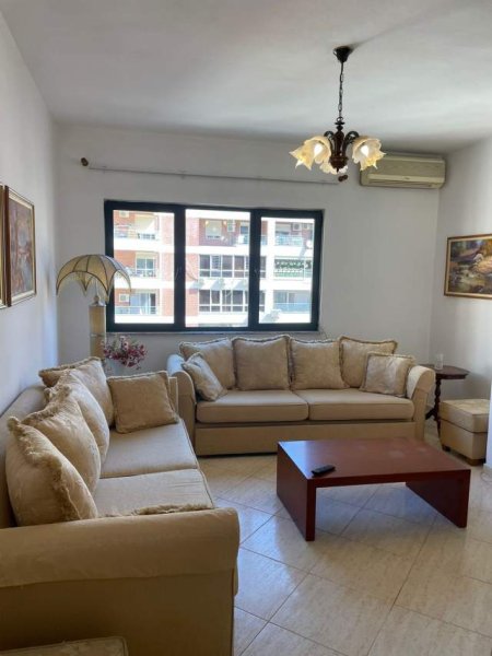 Tirane, jap me qera 68 m² 500 Euro (Stacioni i Trenit)