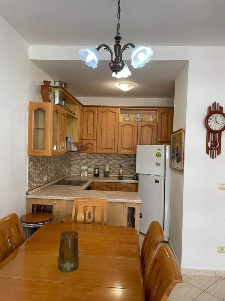 Tirane, jap me qera 68 m² 500 Euro (Stacioni i Trenit)