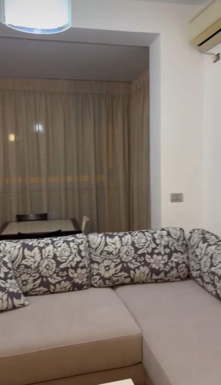 Tirane, jepet me qera apartament 1+1+BLK Kati 4, 65 m² 60.000 Leke (Rr. "Medar Shtylla")