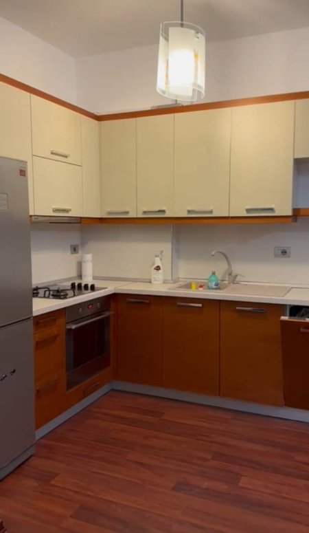 Tirane, jepet me qera apartament 1+1+BLK Kati 4, 65 m² 60.000 Leke (Rr. "Medar Shtylla")