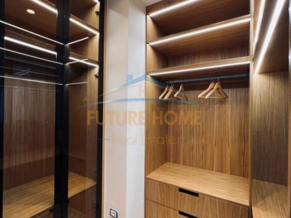 Tirane, jepet me qera apartament 1+1 Kati 7, 65 m² 650 Euro (Xhamia Tabakeve)