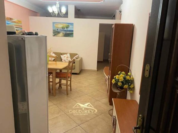 Golem, jepet me qera apartament 2+1+BLK Kati 3, 600 Euro