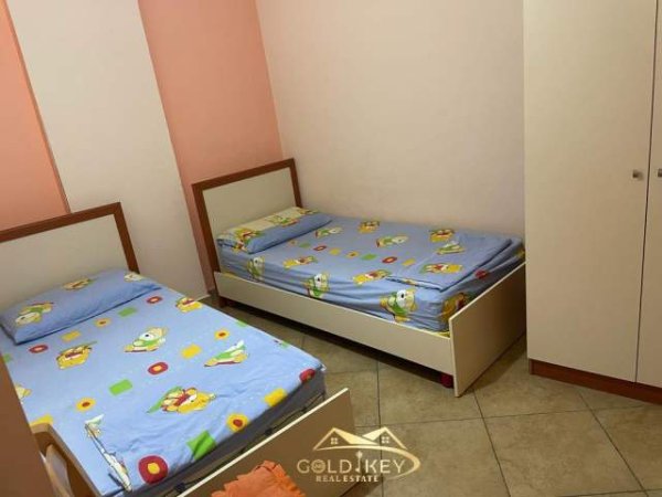 Golem, jepet me qera apartament 2+1+BLK Kati 3, 600 Euro