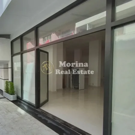 Tirane, shitet ambjent biznesi Kati 1, 148 m² 339.000 € (5 Maj, Concord Center)