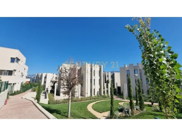 Tirane, shitet apartament 3+1 , 410 m² 1.550.000 € 