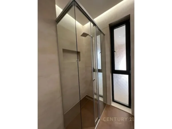 Tirane, jepet me qera apartament 2+1+Aneks+Ballkon Kati 2, 98 m² 2.000 € (Rr. Kosovareve)