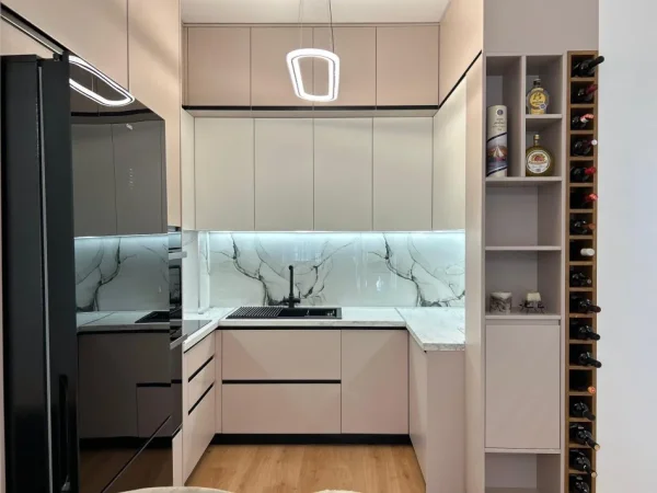 Tirane, jepet me qera apartament 1+1 Kati 7, 60 m² 600 € (Bulevardi Migjeni)