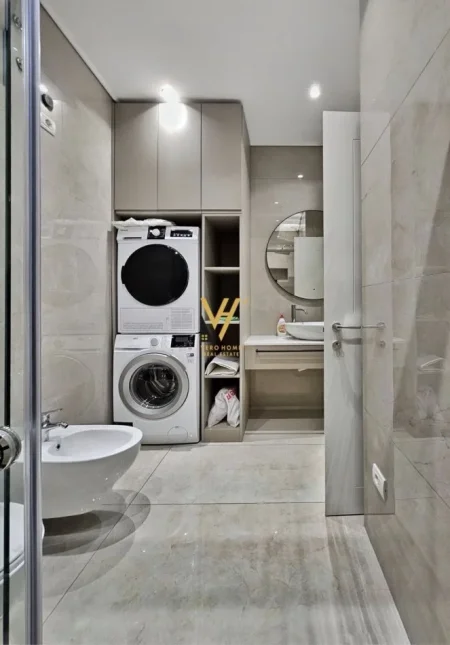 Tirane, jepet me qera apartament 2+1+Ballkon Kati 2, 90 m² 1.000 € (TEG, ROSE GARDEN)