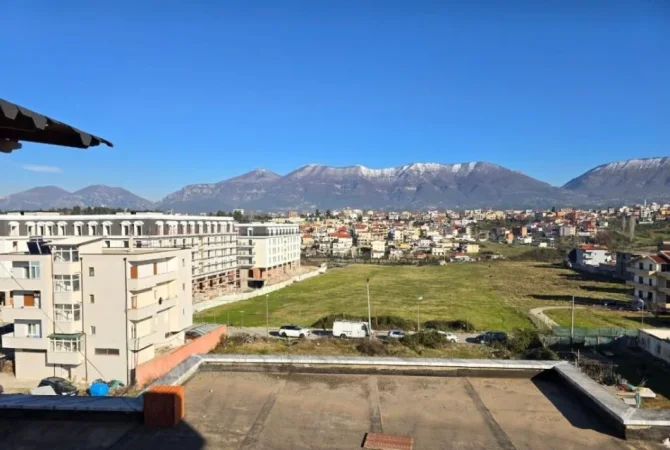 Tirane, jepet me qera apartament 1+1 Kati 1, 65 m² 250 € (Sauk i Vjeter)