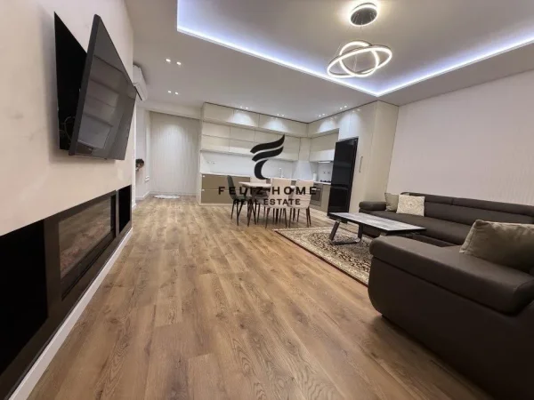 Tirane, jepet me qera apartament 2+1 Kati 13, 112 m² 800 € (LAPRAKE)