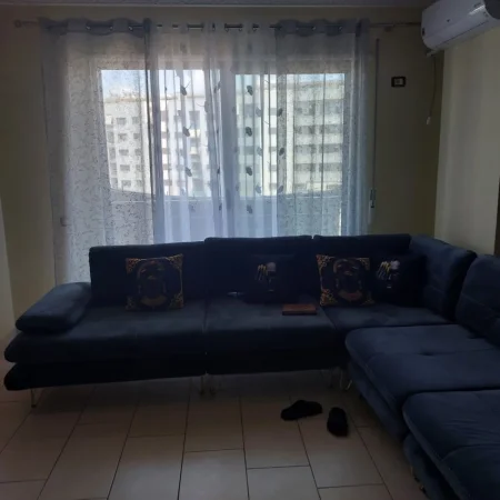 Tirane, jepet me qera apartament 2+1+Ballkon Kati 6, 100 m² 550 € (Astir prane hotel marinaj)