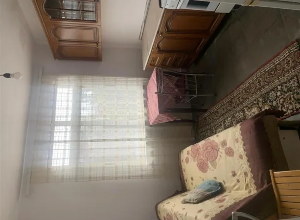 Tirane, jepet me qera apartament 2+1 Kati 3, 80 m² 450 € 