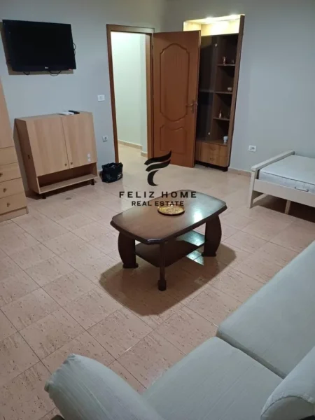 Tirane, jepet me qera apartament 2+1 Kati 2, 84 m² 650 € (SHESHI WILSON)