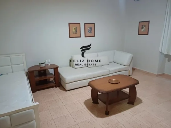 Tirane, jepet me qera apartament 2+1 Kati 2, 84 m² 650 € (SHESHI WILSON)