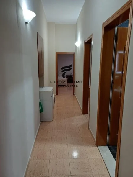 Tirane, jepet me qera apartament 2+1 Kati 2, 84 m² 650 € (SHESHI WILSON)