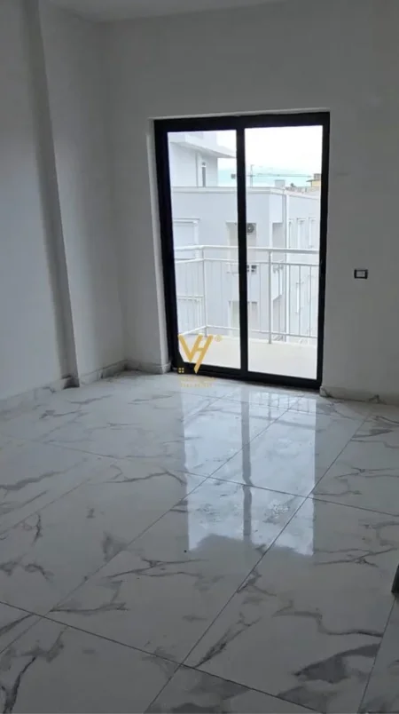 Durres, shitet apartament 1+1+Ballkon Kati 6, 74 m² 112.000 € (MALI I ROBIT)