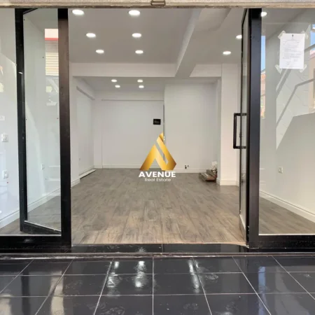 Tirane, shitet dyqan Kati 0, 37 m² 60.000 € (dritan hoxha)